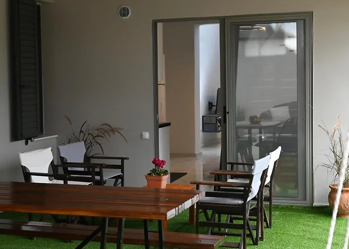 Aura House